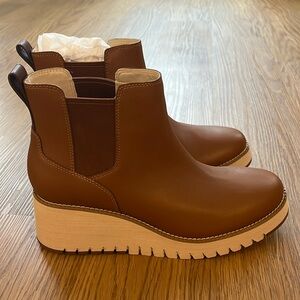 Cole Haan ZEROGRAND City Wedge Waterproof Chelsea Boots Sz 9 British Tan Leather